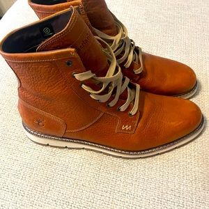 New w/o tags Timberland Waterproof Boots w/ TimberDry technology